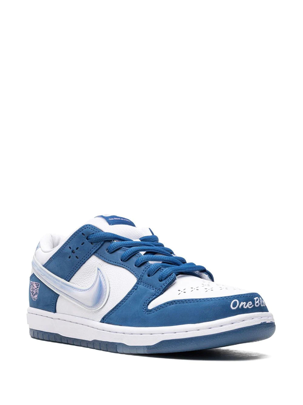 SB Dunk Low Born x Raised