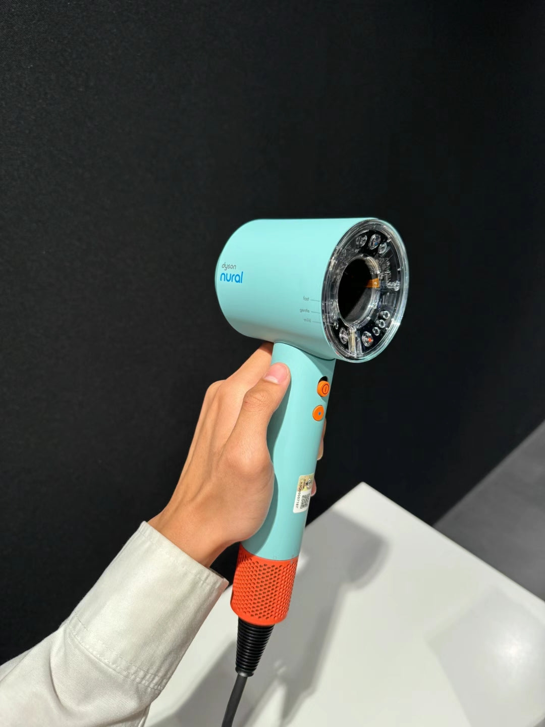 Dyson Supersonic - Nural&#x2122; (acquamarina/tangerine) Ultima tecnologia
