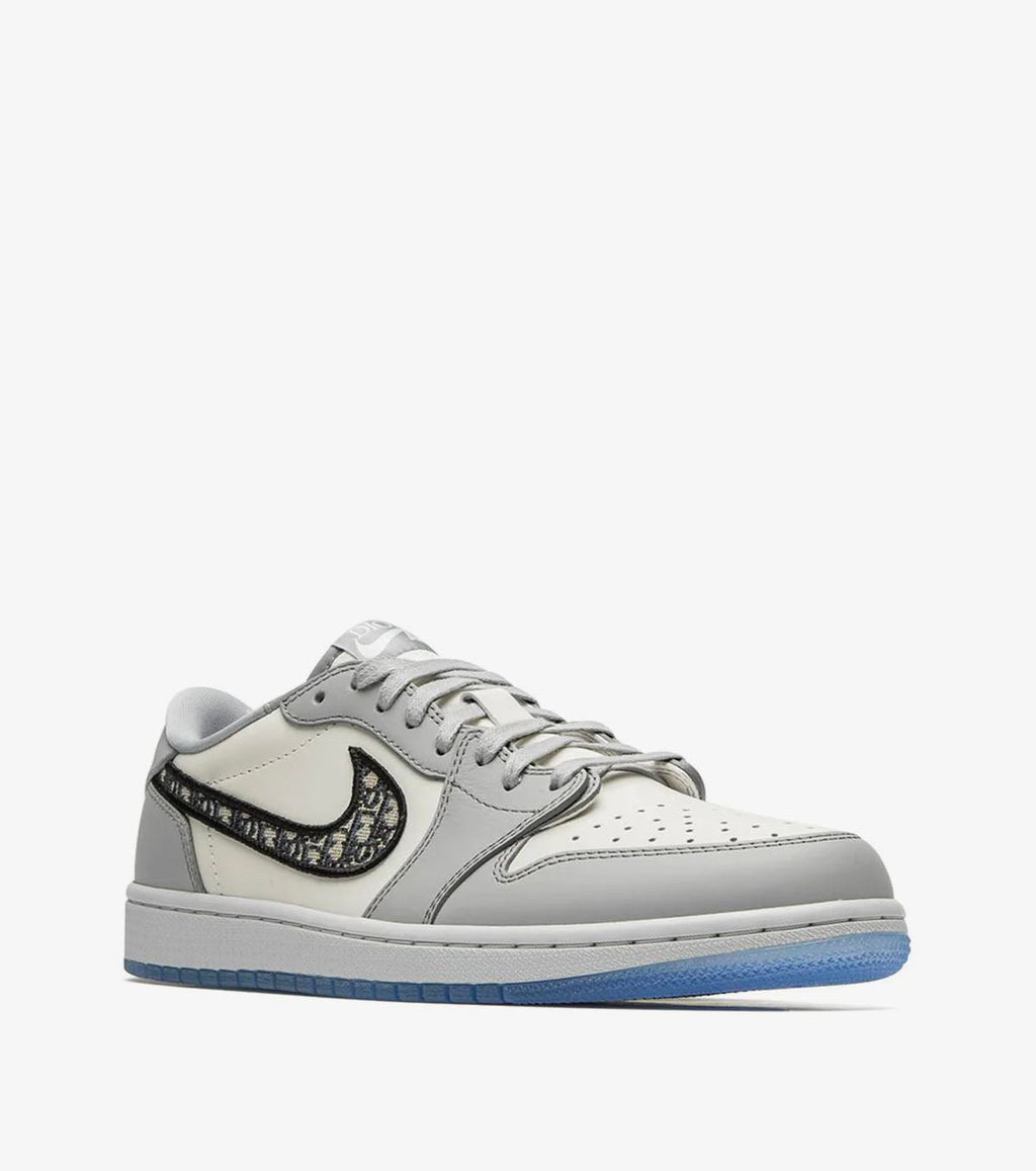 Air Jordan 1 x Dior  Low