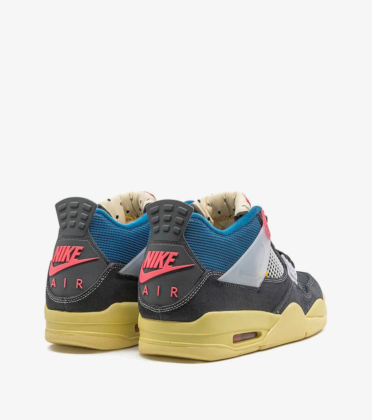 Air Jordan 4 Retro SP x Union  "Off-Noir"