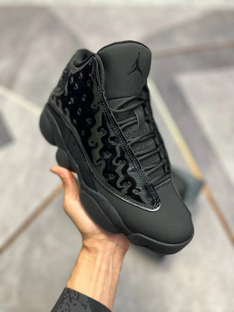Jordan 13 Black Cat - Lucide