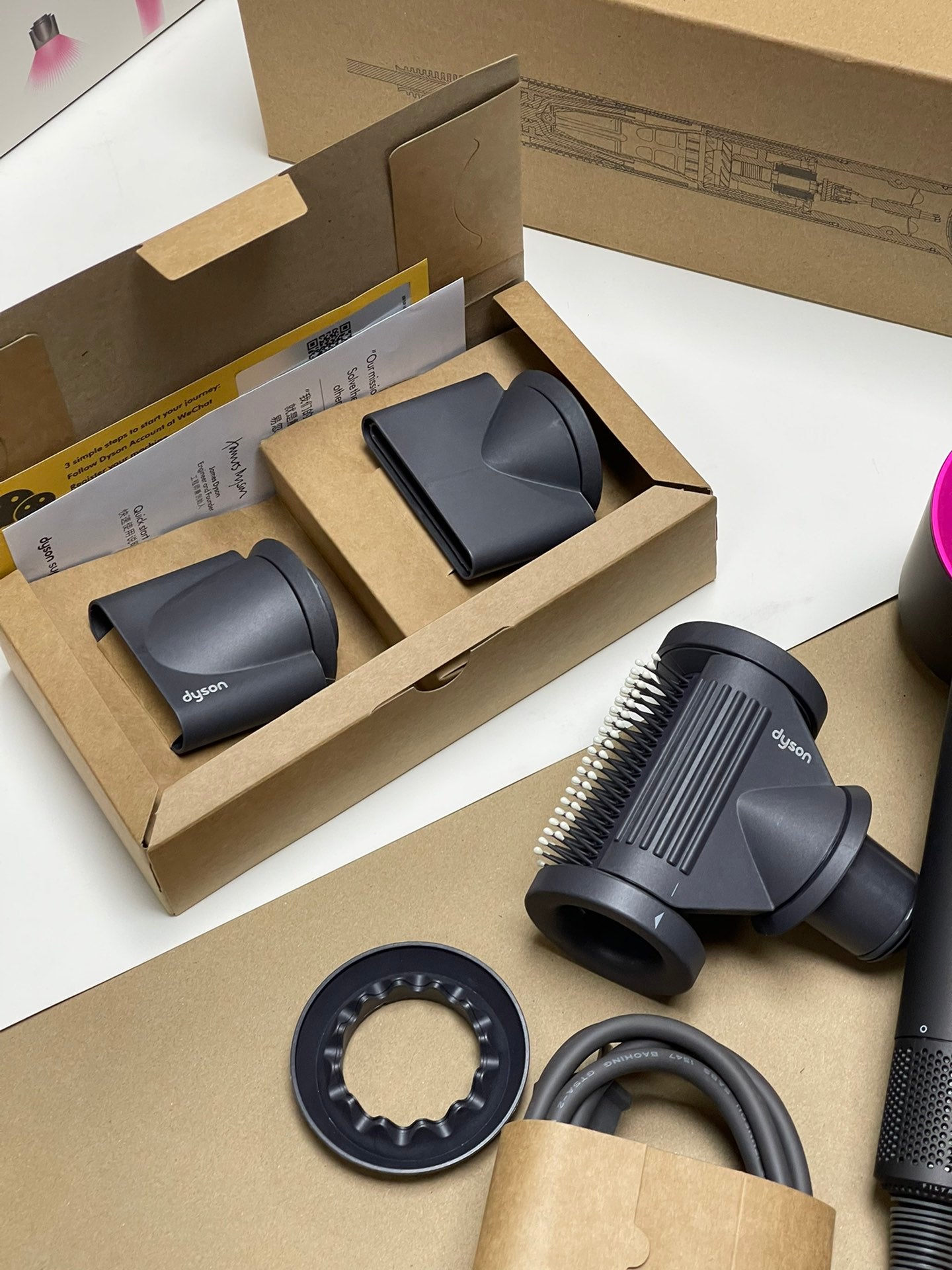 Dyson Supersonic - Grigio Fucsia