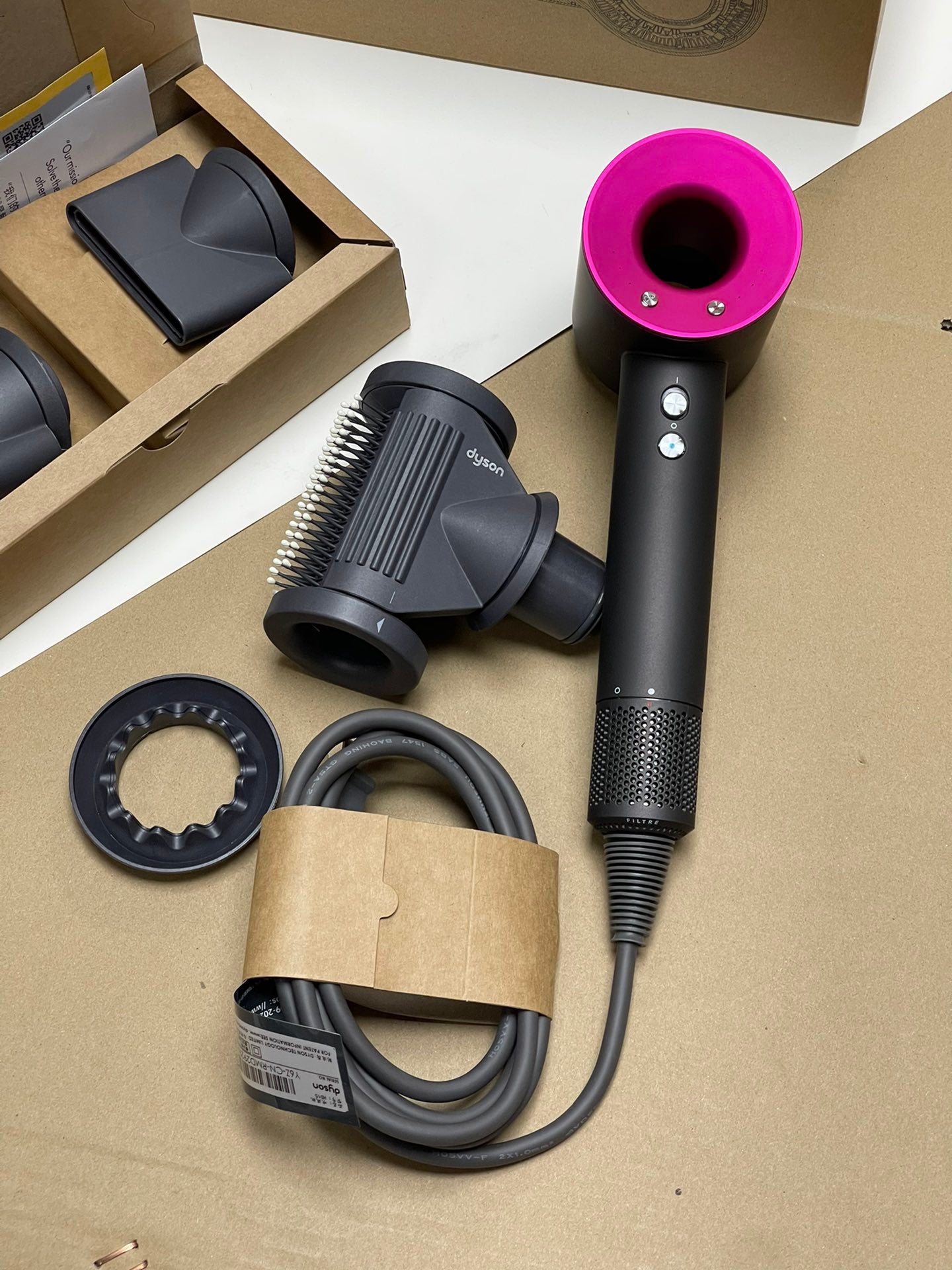 Dyson Supersonic - Grigio Fucsia