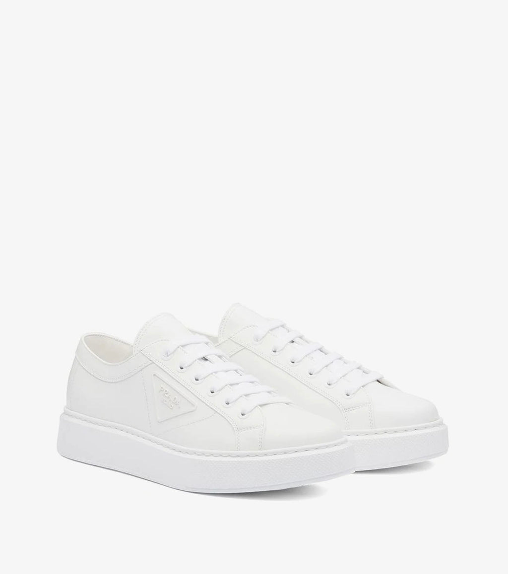 Macro Low-Top