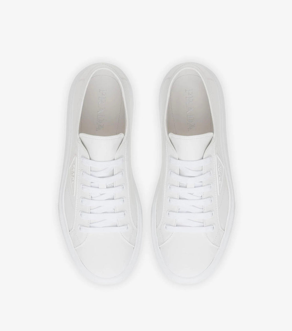 Macro Low-Top