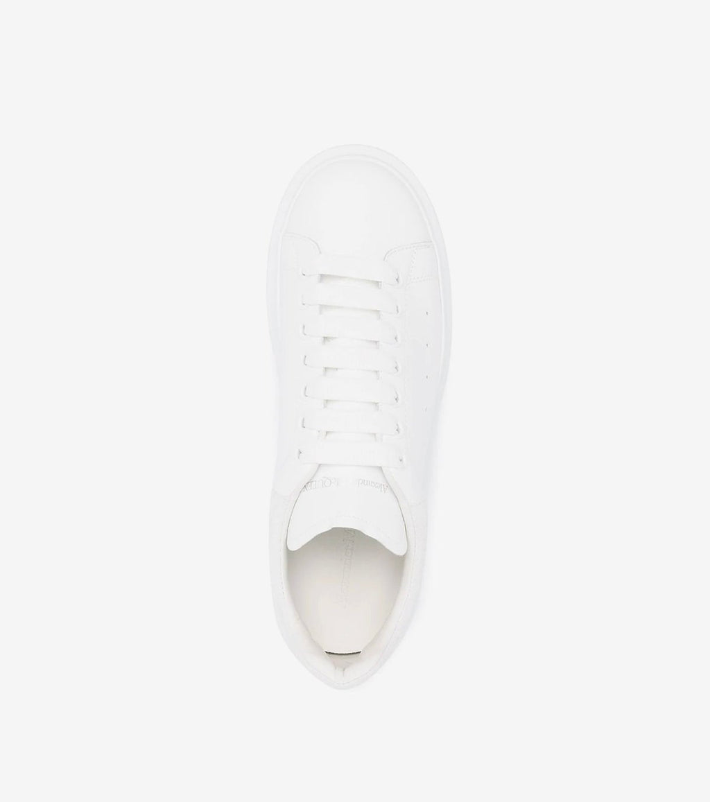Oversized Lace-Up