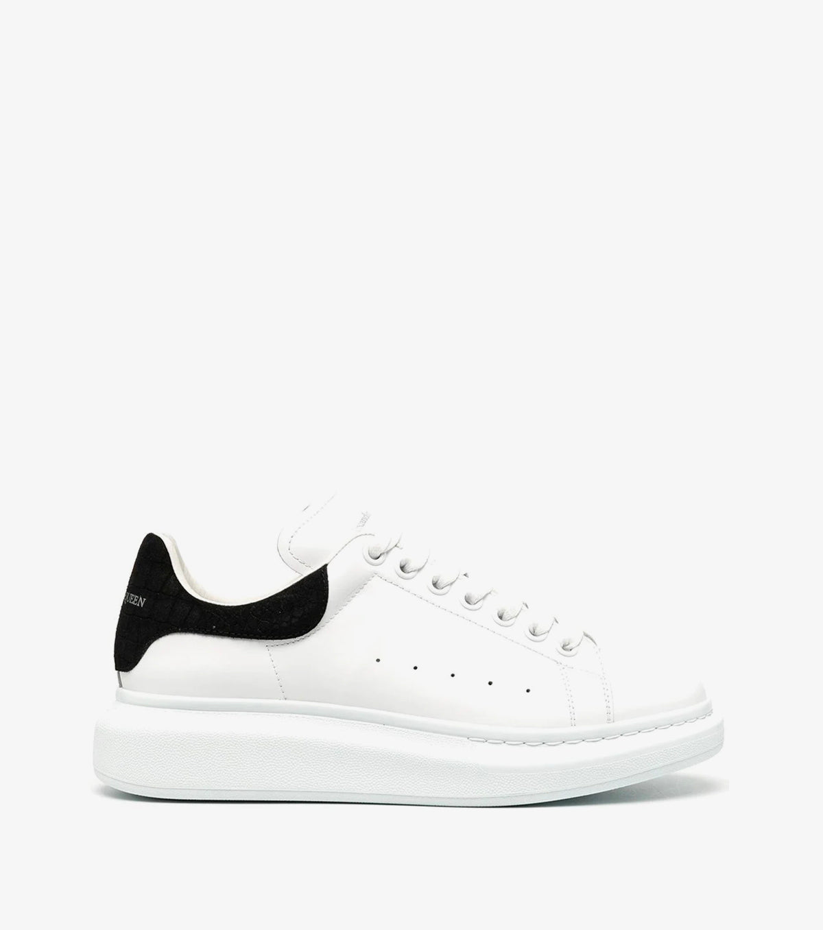 Oversized sole