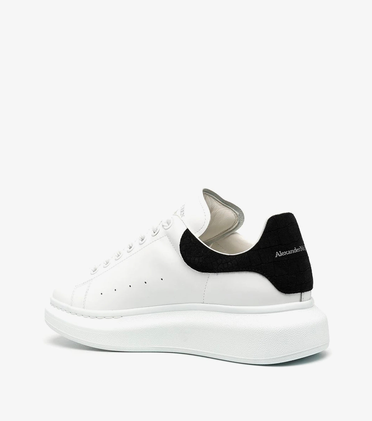 Oversized sole