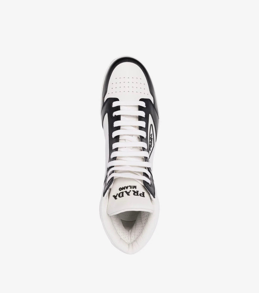 District high-top