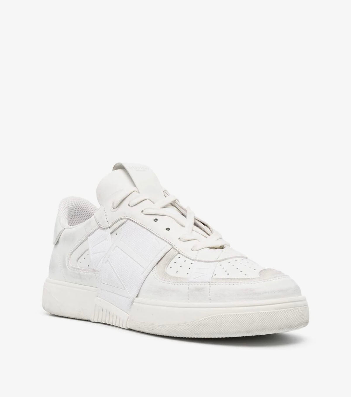 VL7N lace-up