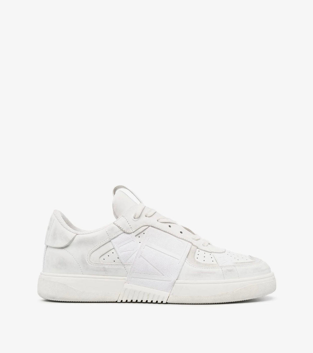 VL7N lace-up