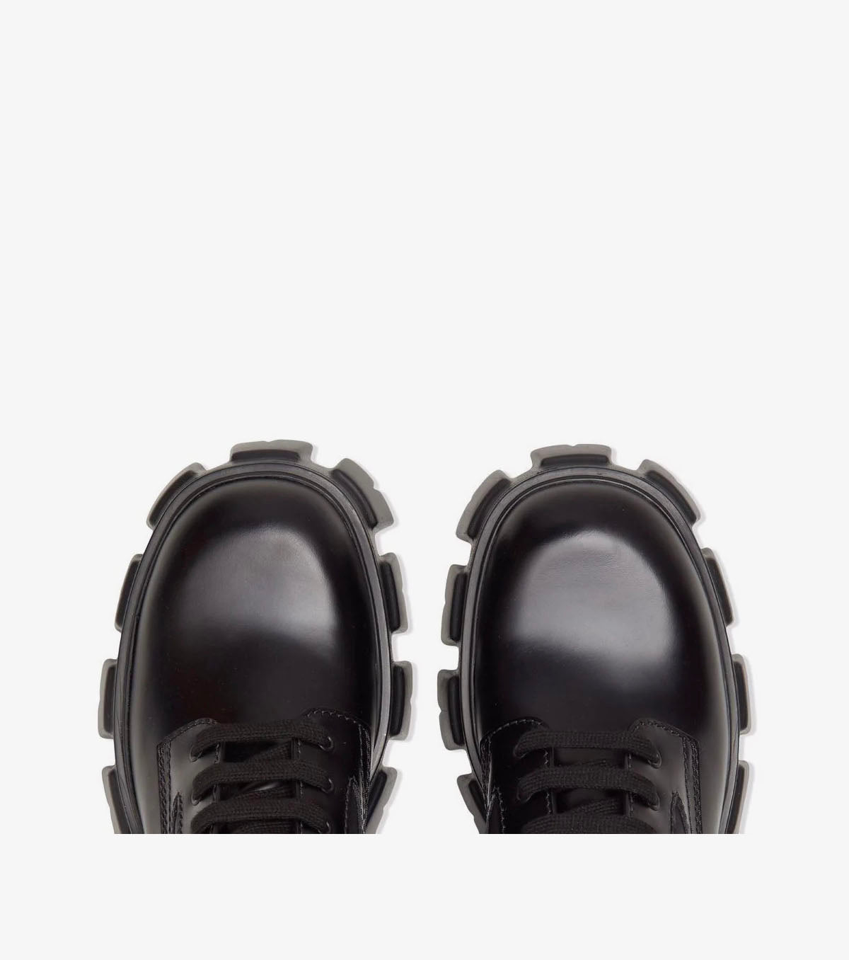 ( W ) ankle pouch combat