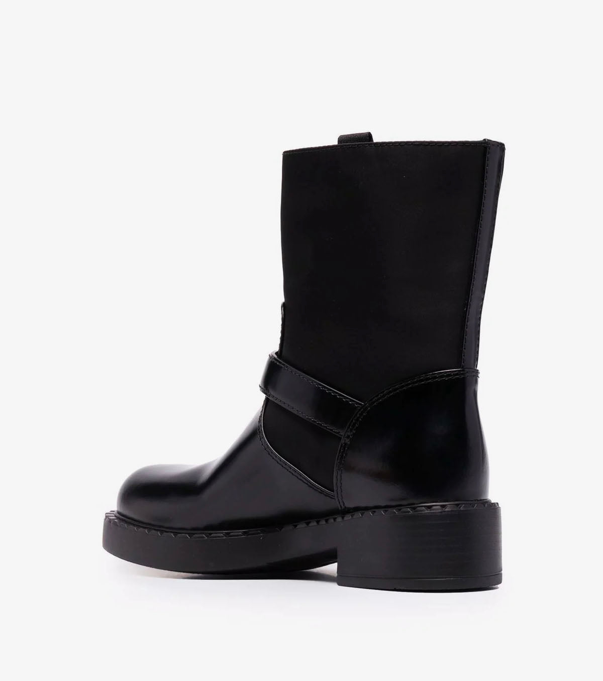 ( W ) brushed leather and Re-Nylon