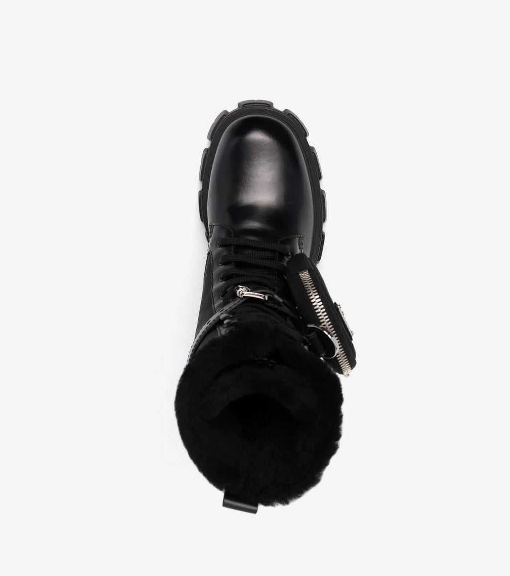 ( W ) Monolith pocket ankle